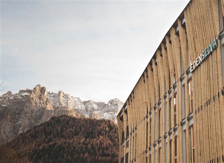 Lignoalp Damiani Holz & KO Hotel Holzrahmenbau Brettstapel