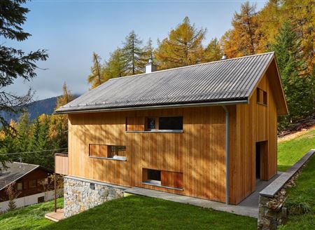 Monte San Vigilio legno casa ferie